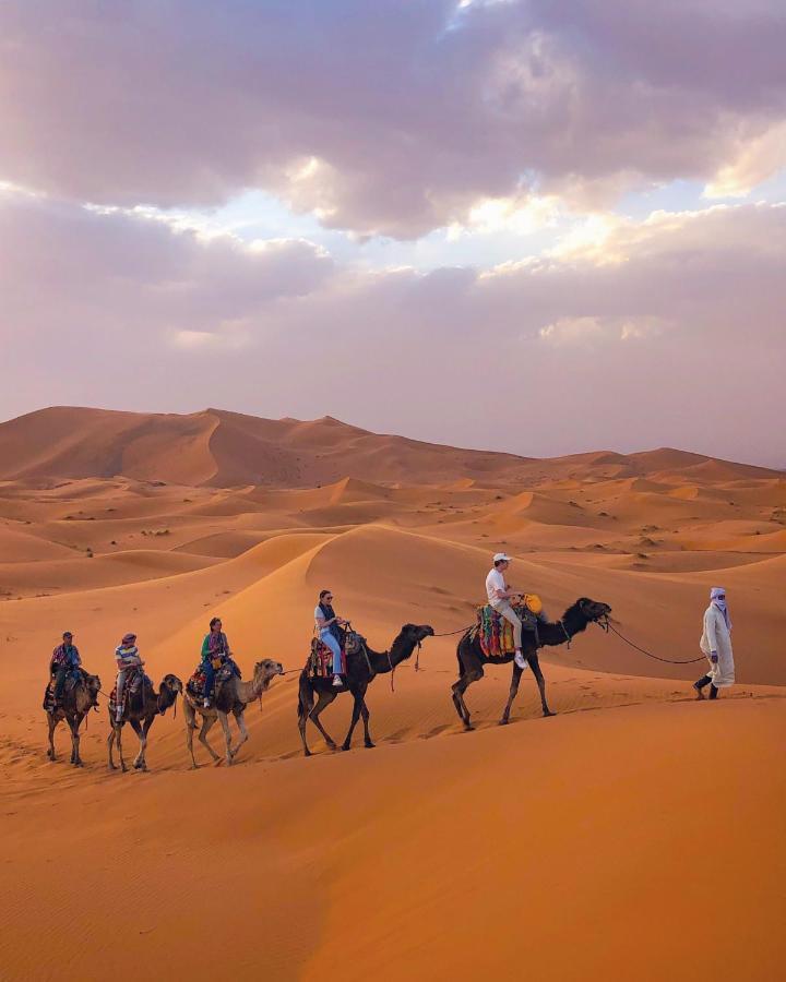 Hotel Merzouga Traditional Tents Esterno foto